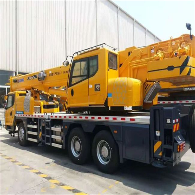 吴兴离这最近出租吊车电话